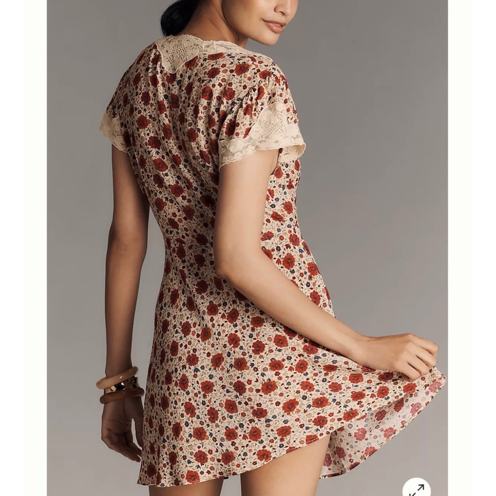RIXO lace trimmed Floral Red and Cream miniDress NEW - Picture 7 of 15